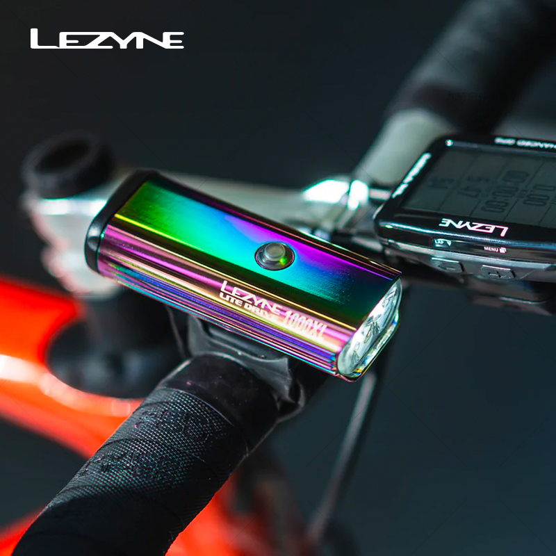 Rechargeable Bicycle Headlight 1000 Lumen - مصباح أمامي للدراجة من ليزين بقوة